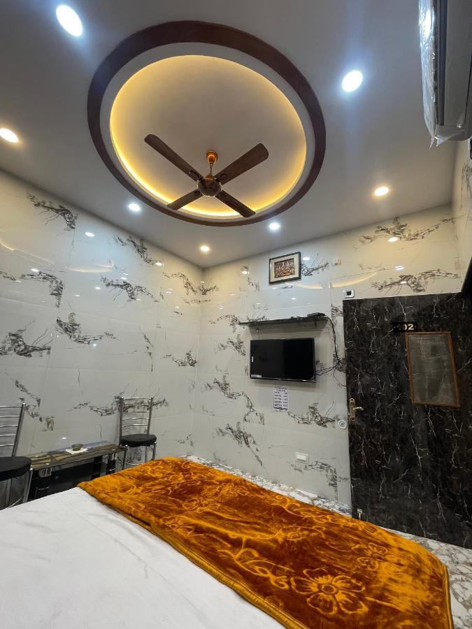 Kashi Dham Home Stay Varanasi Exteriör bild