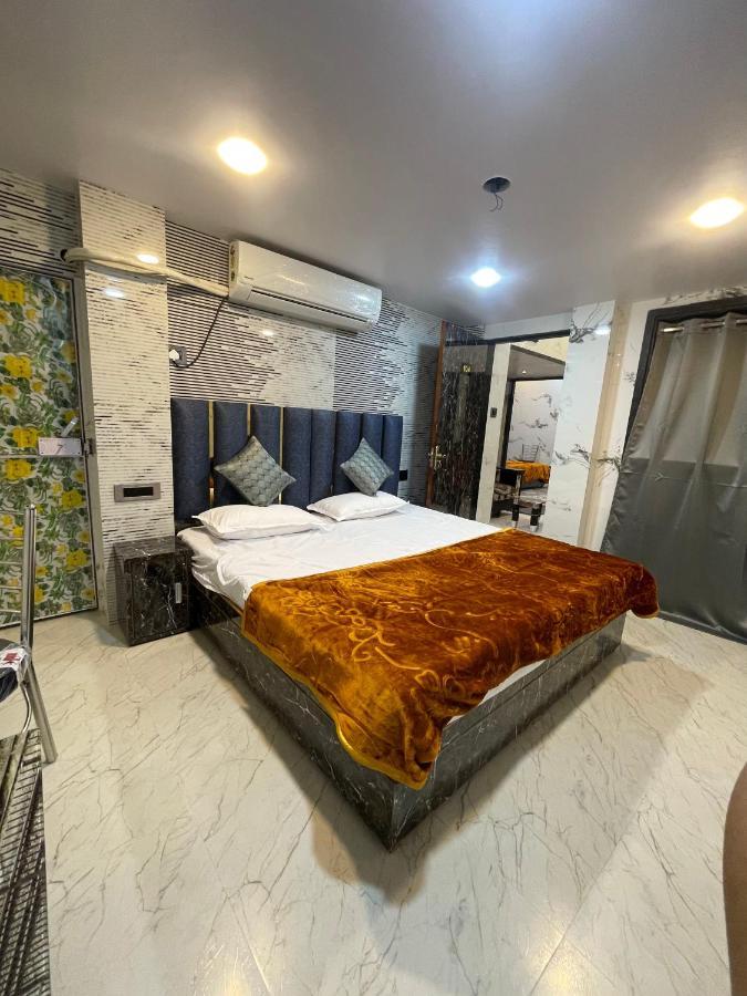 Kashi Dham Home Stay Varanasi Exteriör bild