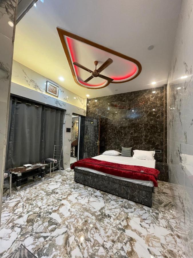 Kashi Dham Home Stay Varanasi Exteriör bild